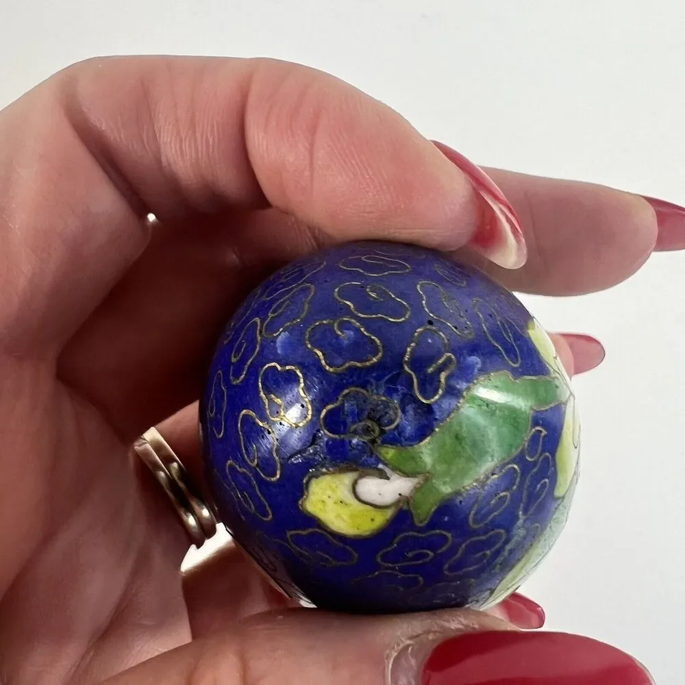 Vintage Cloisonné Enamel Egg Blue with Pink Flowers‎